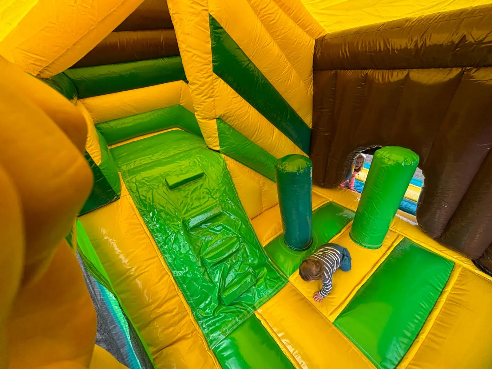 Hüpfburg Jungle Multiplay