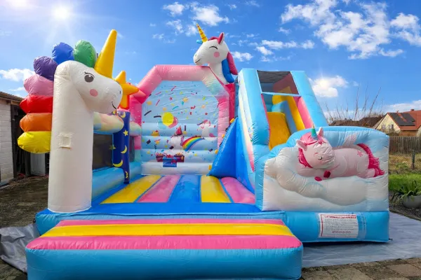 Hüpfburg Einhorn mieten in Ilsede